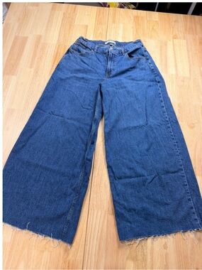 Abercrombie & Fitch Ultra Wide-Leg Mid-Rise Jeans in Blue Denim